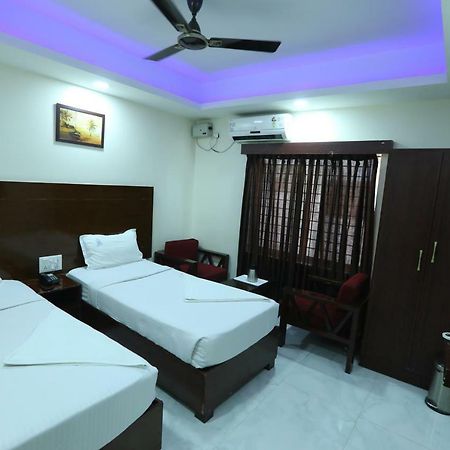 Hotel Rr International Бангалор Экстерьер фото