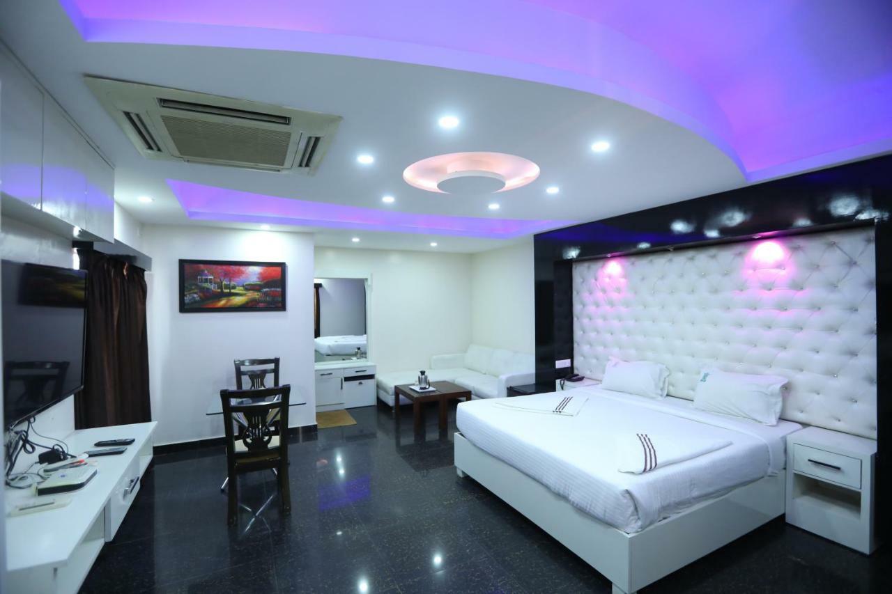 Hotel Rr International Бангалор Экстерьер фото